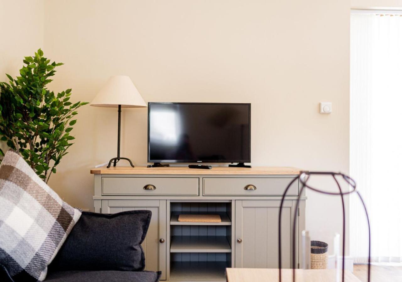 The Barn In Longhope - Luxury Barn Conversion מראה חיצוני תמונה
