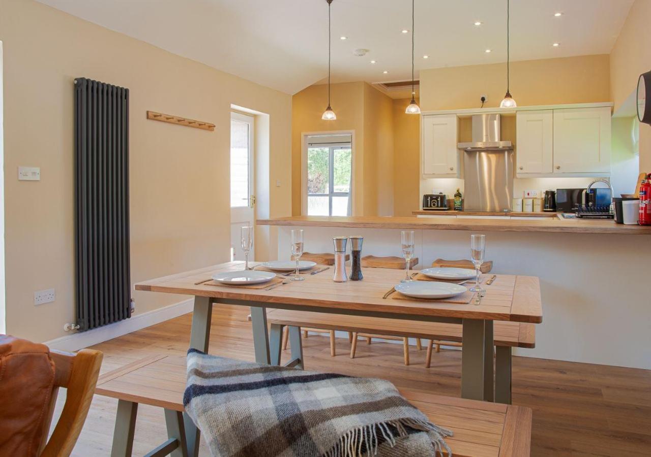 The Barn In Longhope - Luxury Barn Conversion מראה חיצוני תמונה
